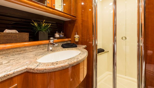 WINNING STREAK yacht for sale 15