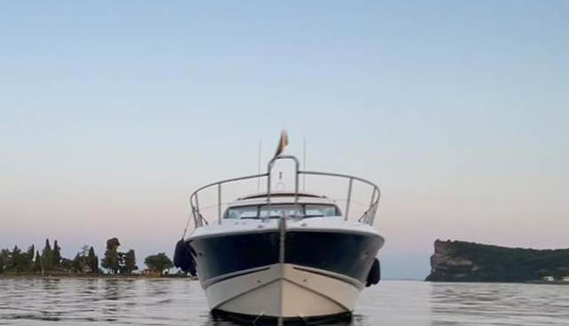 N-34399 yacht for sale 9