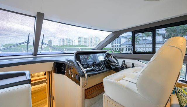 noname yacht for sale 33