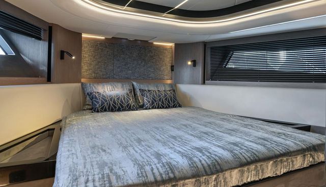 7462555 yacht for sale 3