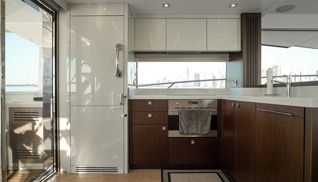 LUCKY BET yacht for sale 19