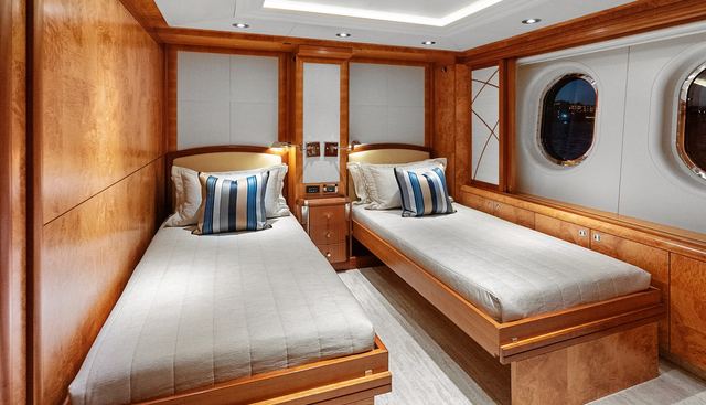 Amica Mea yacht for sale 22