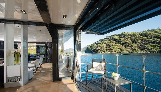 Sun yacht for sale 18