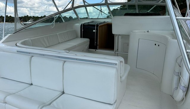 El Caiman yacht for sale 13