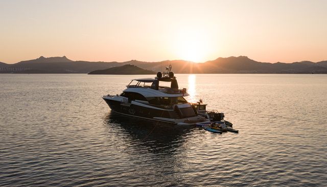 Bella Luna yacht for sale 9