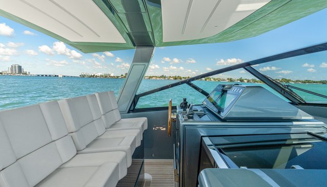 PURA VIDA yacht for sale 35