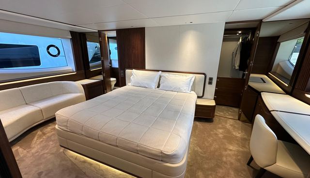 Y80018 yacht for sale 3