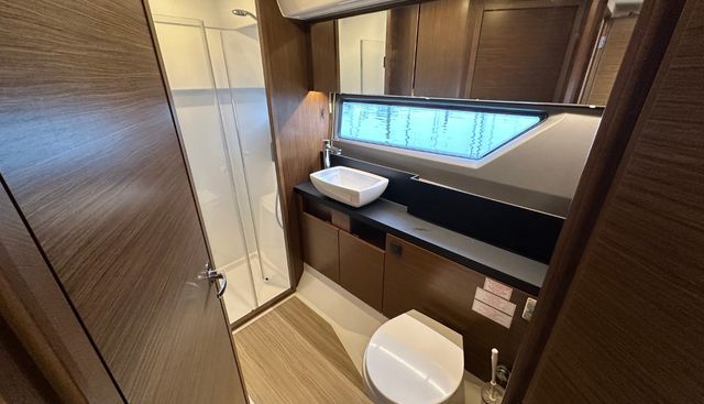 Swysh yacht for sale 33