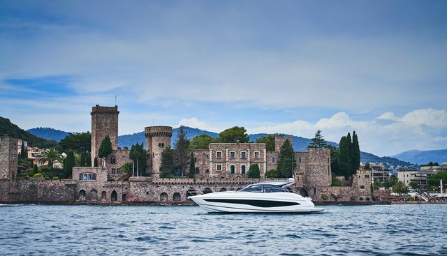 Pristine Princess yacht for sale 32