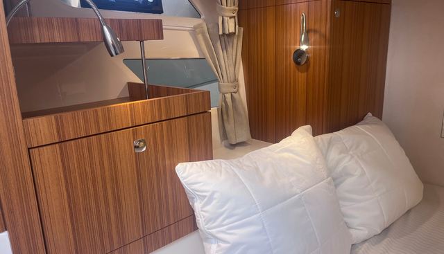 Maxima II yacht for sale 28
