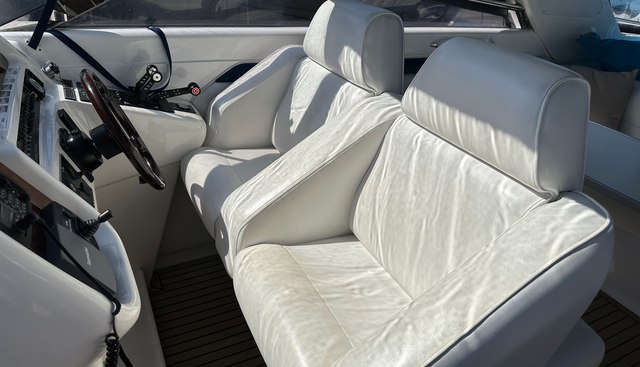 Locomotion yacht for sale 18