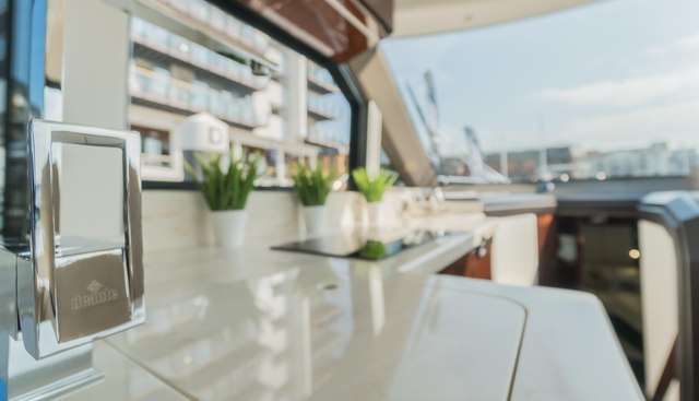 MyShell yacht for sale 23