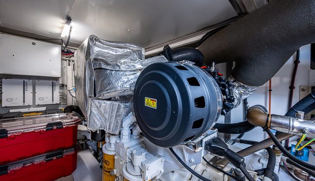 LIQUID ASSET yacht for sale 47