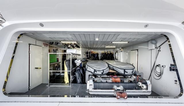 AMANECER yacht for sale 34