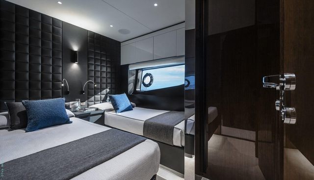 RIVA DIVA yacht for sale 10