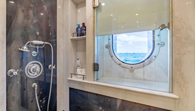 Shadowl yacht for sale 27