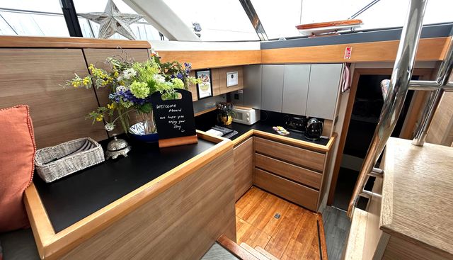 noname yacht for sale 28