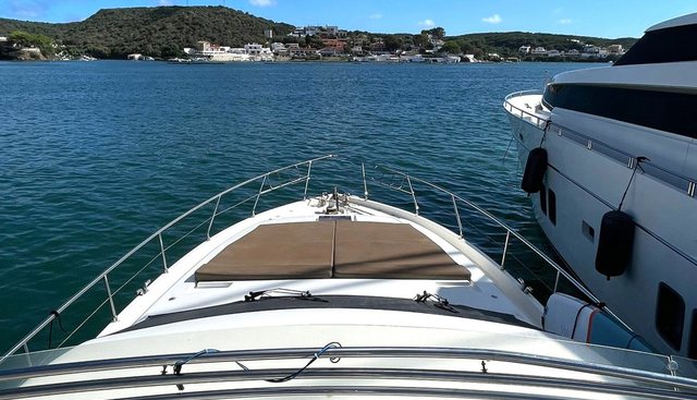 F620 yacht for sale 9