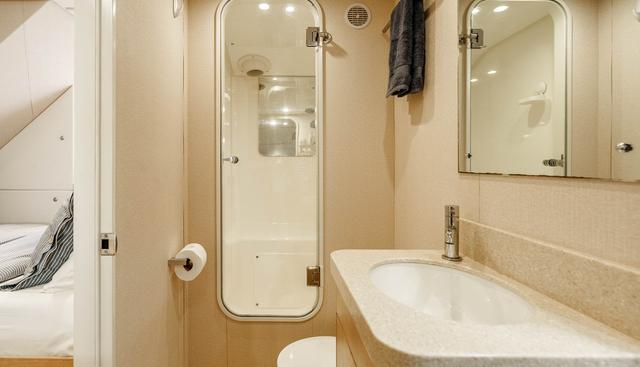 Ugly Betty yacht for sale 20