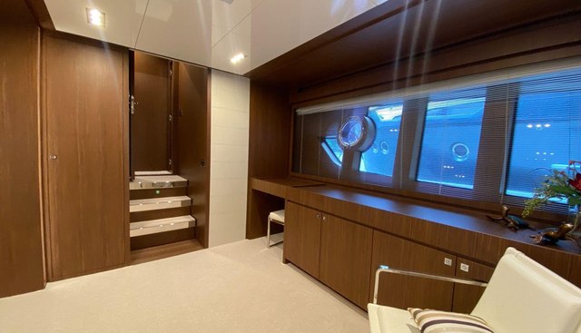 Evenflow yacht for sale 33