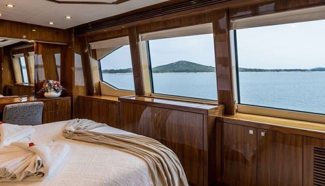 Andromeda yacht for sale 18