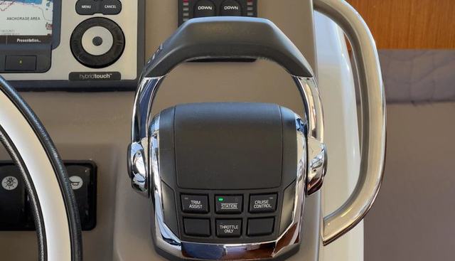 Chasing Daylight yacht for sale 19