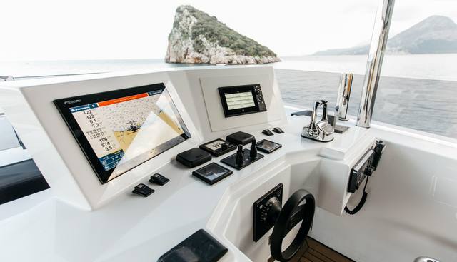 PAPILLON yacht for sale 23