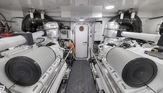 Live Mas yacht for sale 35