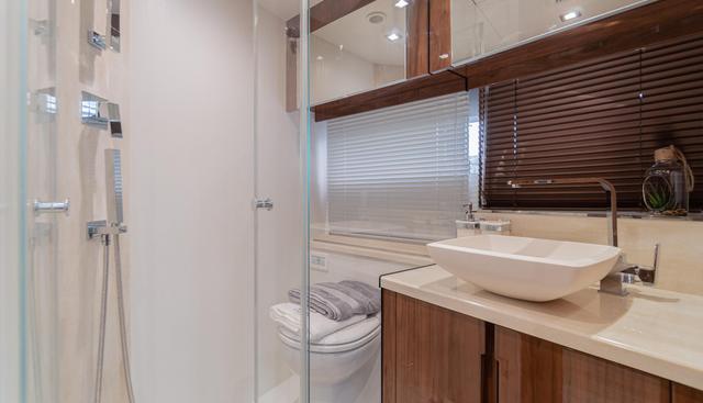 ALLOUISE yacht for sale 30