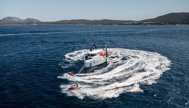 SHADOW yacht for sale 25