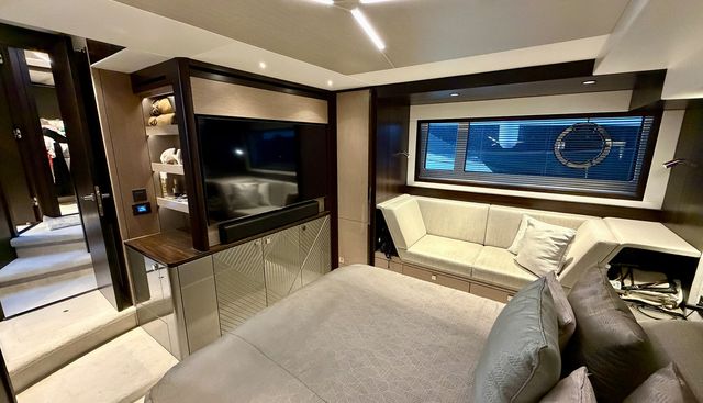 KNOT NAUTI yacht for sale 35