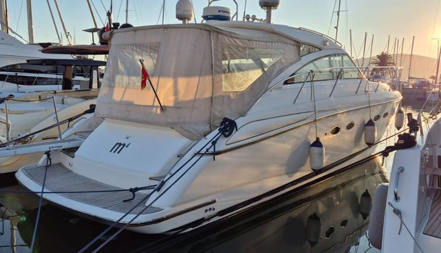 M4 yacht for sale 4