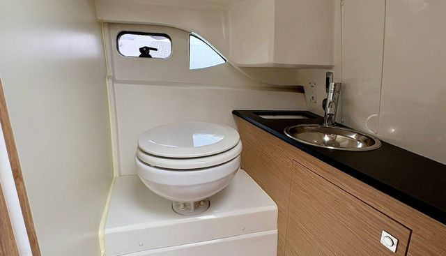 noname yacht for sale 10