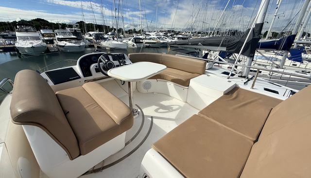 Ghost of London yacht for sale 18