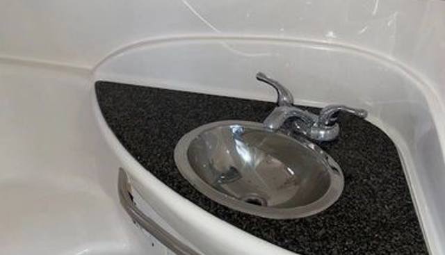 SEAHORSE yacht for sale 22