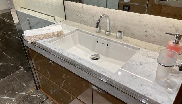 PRINCESS 30M yacht for sale 25