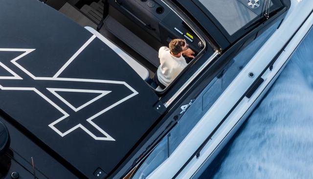 noname yacht for sale 8