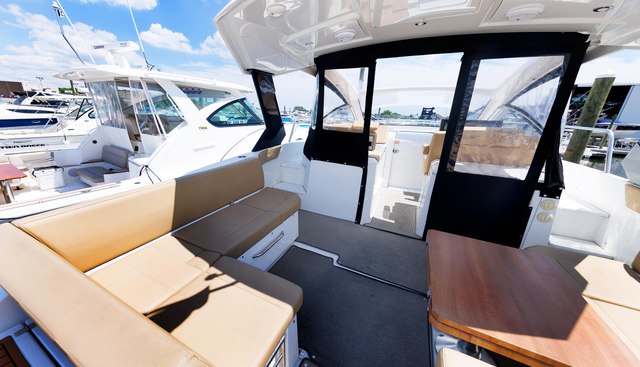 Major Adjustment yacht for sale 18