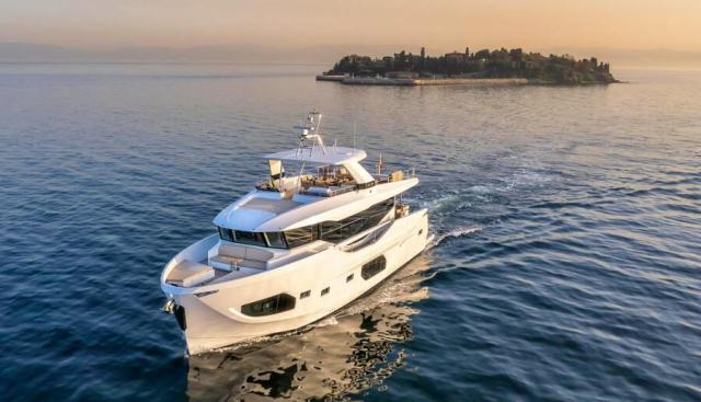 NUMARINE 22XP/07 yacht for sale 24