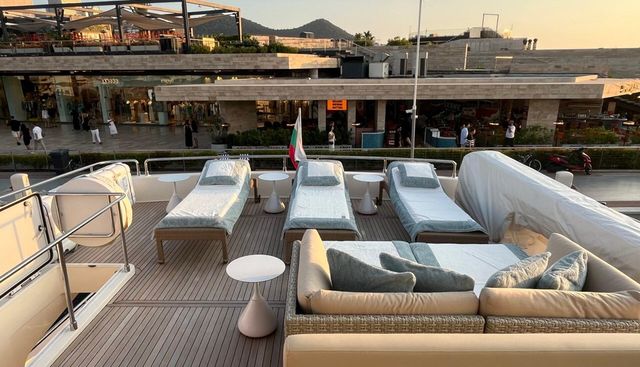 White Swan yacht for sale 9