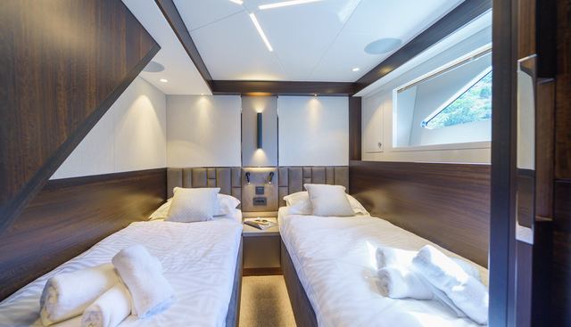 AQUAMARINE yacht for sale 35