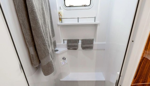 DEALER DEMO yacht for sale 34