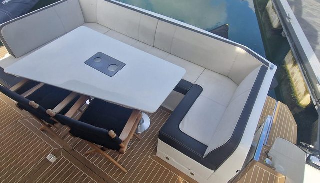 ALOUISE yacht for sale 14