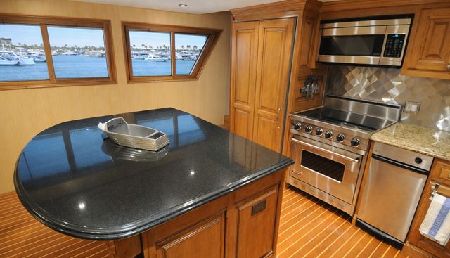 BURNING DAYLIGHT yacht for sale 9