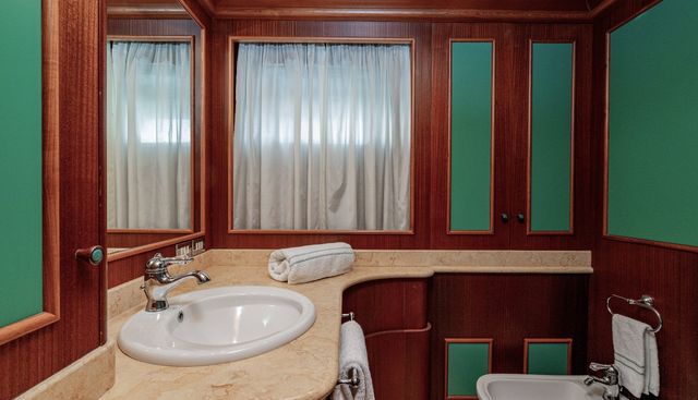 New Master  yacht for sale 29