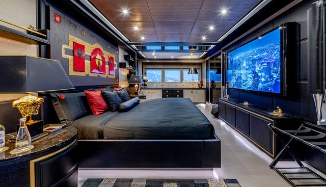 Black Legend yacht for sale 27