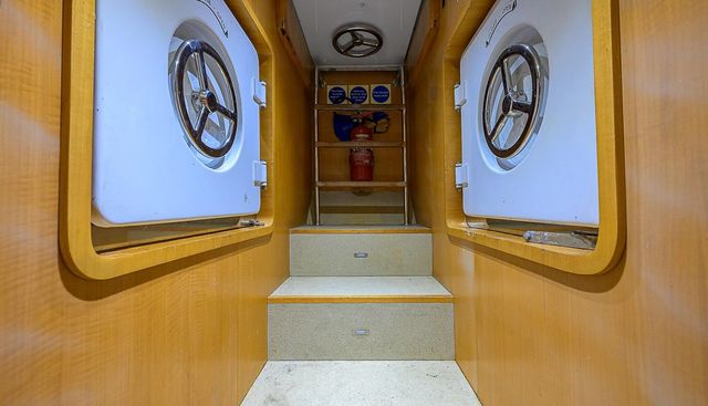 SEASCAPE V yacht for sale 88