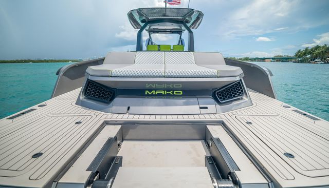 MAKO yacht for sale 9