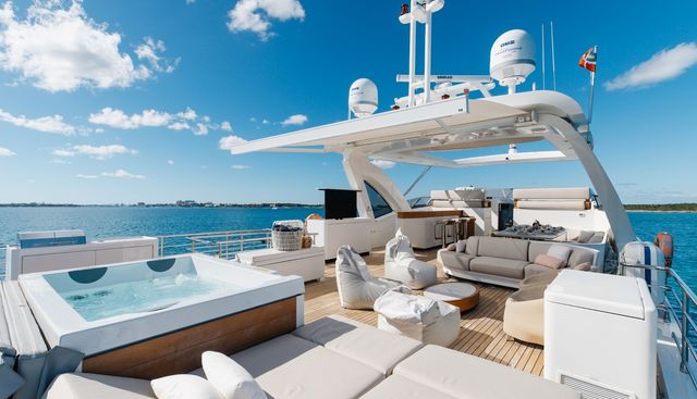 LA MAMA yacht for sale 3