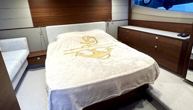 noname yacht for sale 37